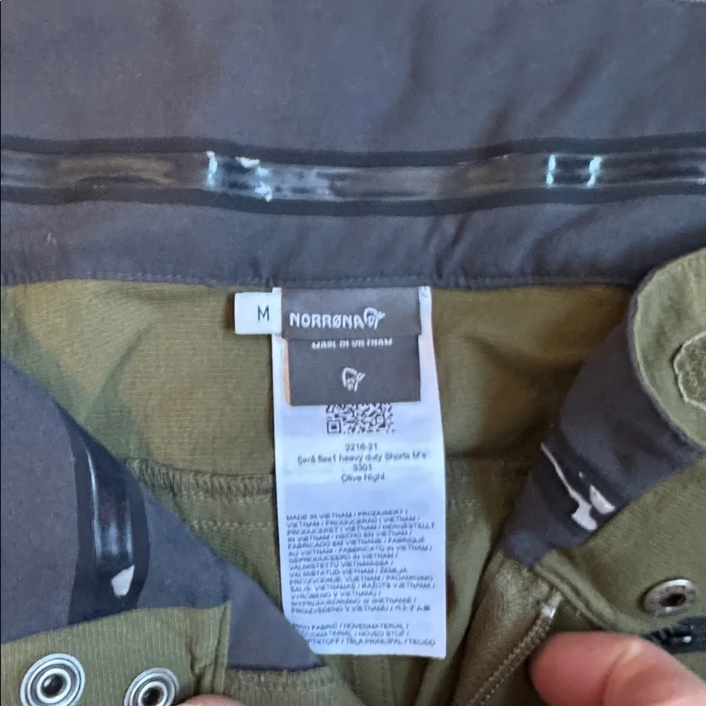 Phenomenal men’s Norrona brand Norwegian heavy duty sports shorts. Size m - Picture 3 of 9